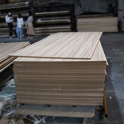 Melaminlaminerad MDF -fiberplatta